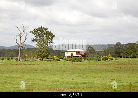 Chambre familiale ou dans le pittoresque paysage agricole agricole près de Buladelah Nouvelle Galles du sud , Australie Banque D'Images