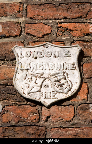 UK Kent Traiter Vieille Ville Street London and Lancashire insurance company plaque de plomb sur house Banque D'Images