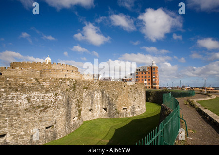 UK Kent Traiter Traiter front Castle Banque D'Images