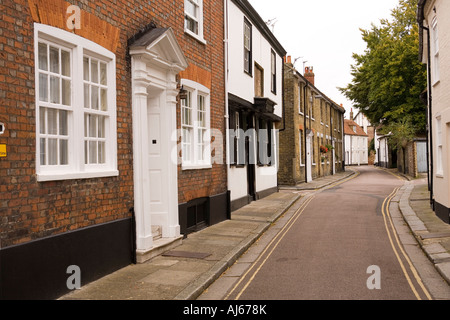 Sandwich Kent UK Bowling Street route étroite après motif cité médiévale Banque D'Images