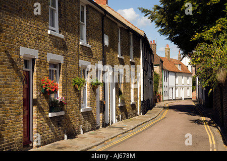 Sandwich Kent UK Bowling Street route étroite après motif cité médiévale Banque D'Images