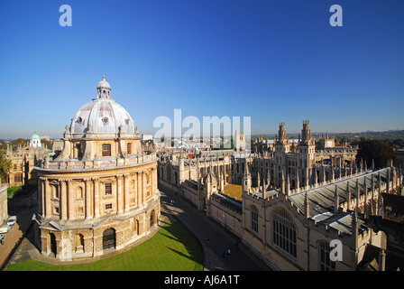 L'OXFORD Radcliffe Camera et All Souls College vu de la flèche de l'église de l'Université de St Marie la Vierge Banque D'Images