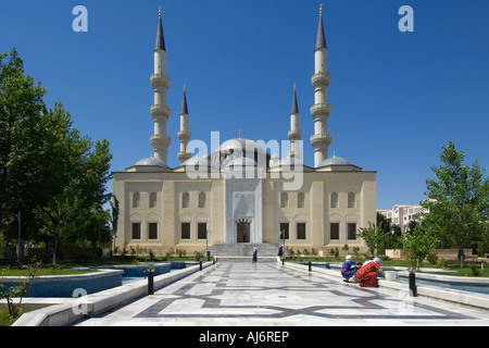 Mosquée Ertogrul Gazi, Ashgabat, Turkménistan Banque D'Images