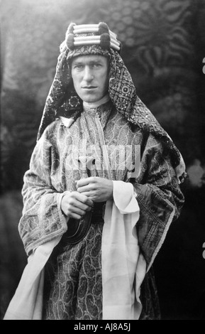 T E Lawrence, Lawrence d'Arabie en robe arabe Banque D'Images