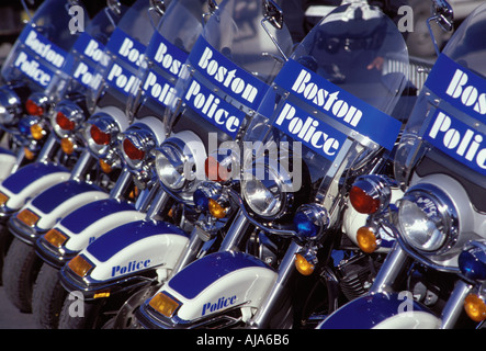 Une rangée de motos de la Police de Boston au cours de la Saint Patricks Day Parade Gangz South Boston Banque D'Images