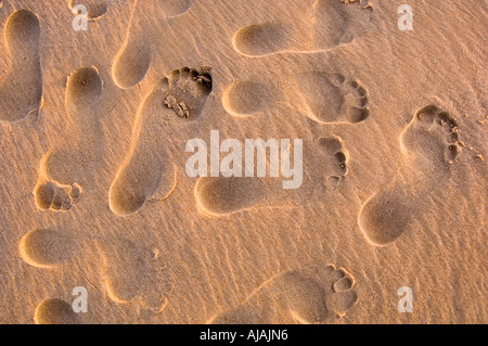 Empreintes de pieds dans le sable Banque D'Images