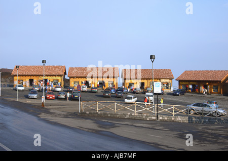 Souvenir touristique près du cratère Silvestri sur le versant sud de l'Etna Banque D'Images