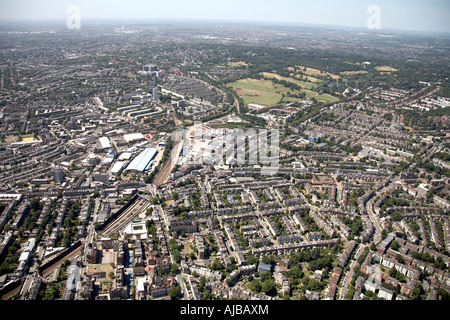 Vue aérienne au sud-est de Hampstead Heath et Hampstead banlieue Londres SW5 SW3 England UK oblique de haut niveau Banque D'Images