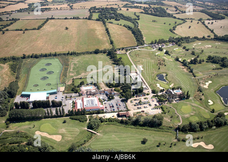 Vue aérienne au sud-est de la forêt d'Epping Golf Country Club London IG7 IG10 England UK oblique de haut niveau Banque D'Images