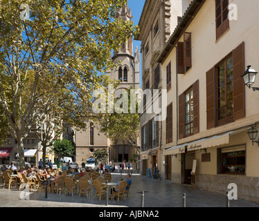 Restaurant à la Plaça de Santa Eulalia, centre-ville historique, à Palma, Majorque, Espagne Banque D'Images