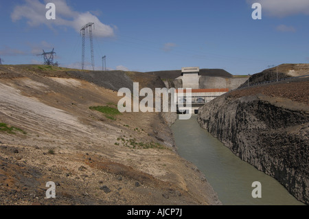 Le Hrauneyfoss powerstation hydro-électrique sur la rivière Tungnaa Islande centrale Banque D'Images