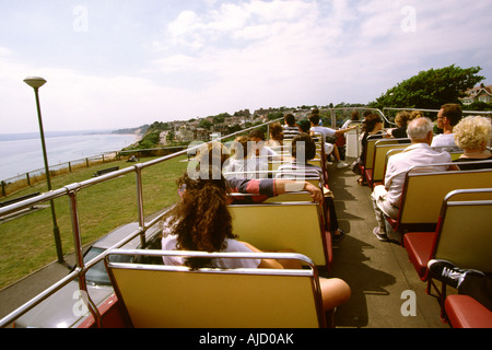 Bournemouth Dorset UK Avis de passagers de bus panoramique ouverte sur la route côtière Banque D'Images