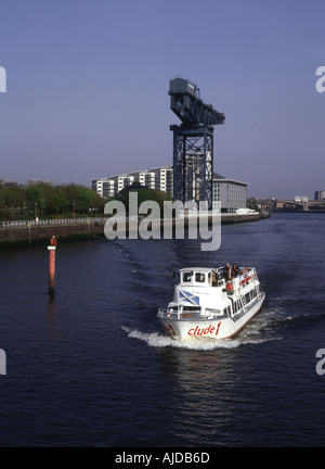 Dh CLYDE GLASGOW grue du port touristique de Clydebank et bateau lancement Clyde1 titan Banque D'Images