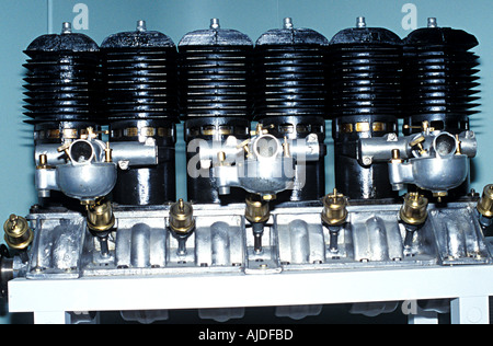 Moteur d'avion 6 cylindres en ligne Banque D'Images