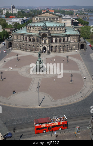 Sachsen Saxe Dresde Semper Oper Opera Théâtre Theaterplatz Platz Place Koenig Roi Johann Banque D'Images