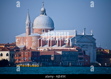 L'église de Il Redentore sur l'île de Giudecca Venice in early morning light Banque D'Images