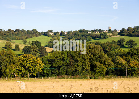 La ville de Cotswold Stow on the Wold, Gloucestershire montrant sa position au sommet d'une colline Banque D'Images