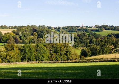 La ville de Cotswold Stow on the Wold, Gloucestershire montrant sa position au sommet d'une colline Banque D'Images