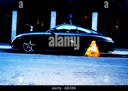 Porche avec collier roue à Soho Londres Banque D'Images