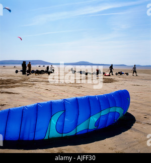 Buggy Kite Pembrey Sands sur Carmarthenshire South Wales UK KATHY DEWITT Banque D'Images