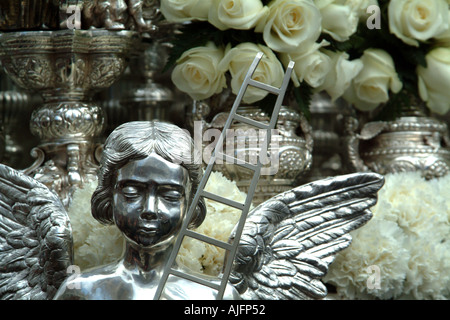 Détail de paso de Nuestra Señora de las Lagrimas semaine sainte Séville Espagne Banque D'Images