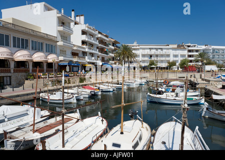 Port de Cala Bona, Côte Est, Mallorca, Espagne Banque D'Images