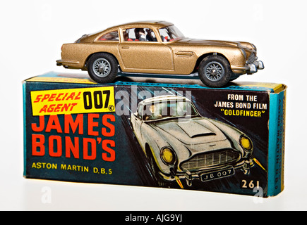 Modèle Corgi James Bond 'voiture' 007 Aston Martin DB5 avec l'emballage d'origine Banque D'Images