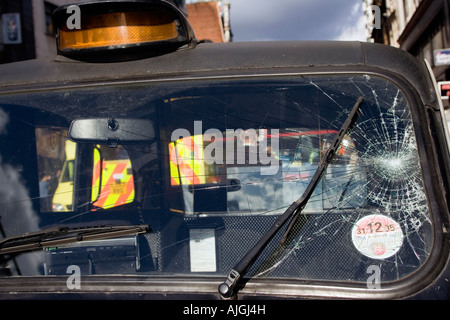 Old London taxi taxi noir UK Angleterre Grande-bretagne Banque D'Images