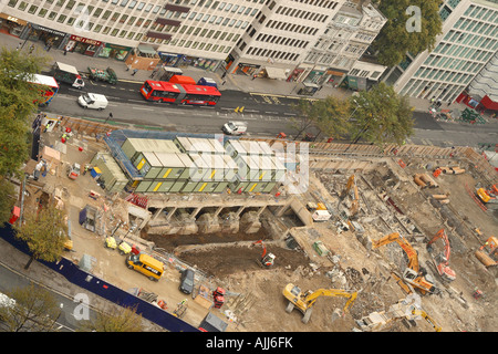 Grand bâtiment de la ville de Londres, à un site de construction 1 Nouveau changement près de Cheapside Novembre 2007 Banque D'Images