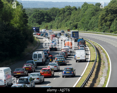 Embouteillage sur l'autoroute M23 Banque D'Images