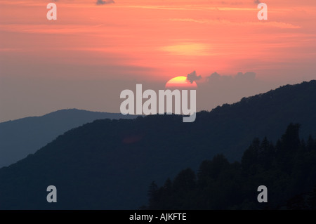 Coucher de soleil sur New York côté de négliger Newfound Gap Road, Great Smoky Mountains National Park, California, USA Banque D'Images