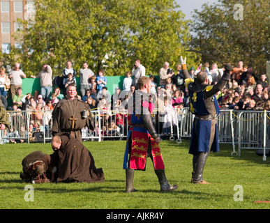 Le shérif de Nottingham" après une bataille avec Robin Hood à la Robin des Bois, le château de Nottingham 2007 Banque D'Images