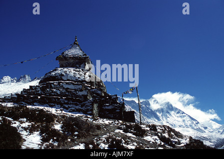 Au-dessus de Dingboche Stupa village près de l'Everest Népal Banque D'Images