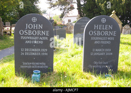 Eglise St Georges d'Oisans Shropshire John et Helen Osborne John Osborne, dramaturge et journaliste Banque D'Images