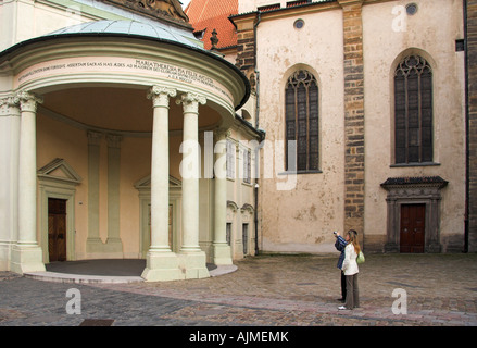 Basilique St Georges, le château de Prague, République Tchèque, Europe Banque D'Images