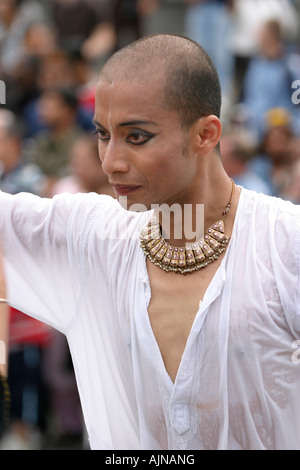 Akademi effectuant sur Trafalgar Square London UK Banque D'Images