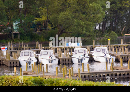 Lake District bateaux de plaisance sur le lac Windermere Banque D'Images