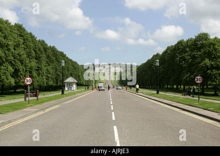 Route jusqu'à Stormont Castle Belfast Irlande du Nord Banque D'Images