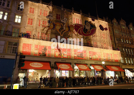 Hamleys toy shop Lumière de Noël à Regent Street W1 en décembre 2004 Banque D'Images