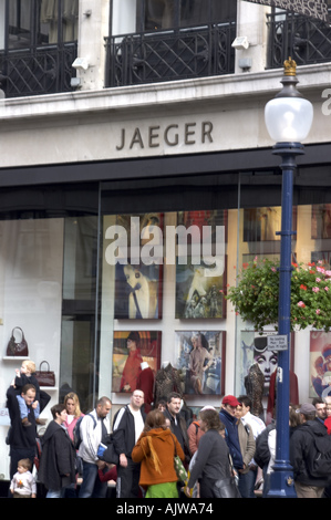 Logo boutique Jaeger signer Regent Street London W1 Angleterre 2004 Banque D'Images