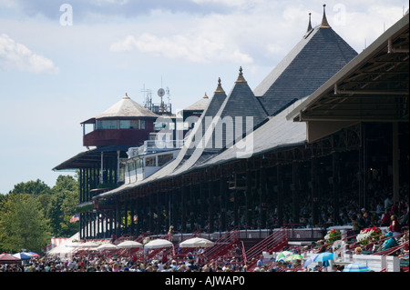 Tribune Clubhouse et Hippodrome de Saratoga Saratoga Springs New York Banque D'Images