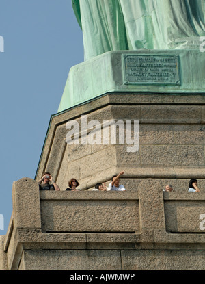 Close up du socle de la condition de la liberté, New York, USA Port Banque D'Images