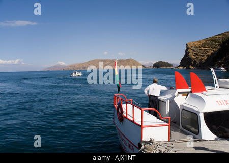 À partir de la péninsule de Copacabana Isla del Sol, l'Île du Soleil sur le lac Titicaca, en Bolivie Banque D'Images