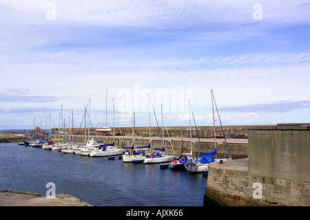 Port de pêche de Lossiemouth Moray Ecosse bateaux dans la Marina Banque D'Images