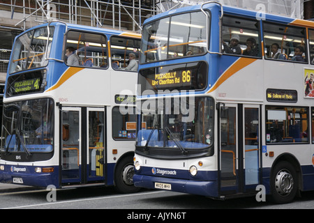 UK England Lancashire,Manchester,City Centre,Oxford Road,bus publics à impériale,autocar,UK070930025 Banque D'Images