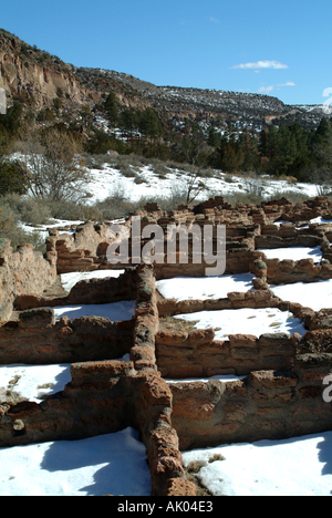 Partie de Tyuonyi Bandelier Canyon Frijoles au Nouveau Mexique États-Unis Amérique du Nord Etats-Unis Banque D'Images