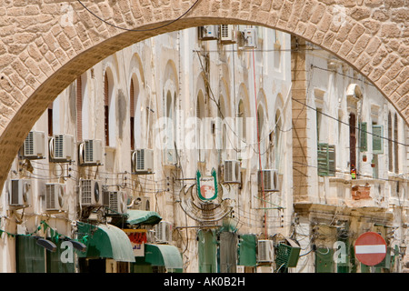 Tripoli (Libye). Medina, passage de l'entrée, la façade de l'immeuble Banque D'Images