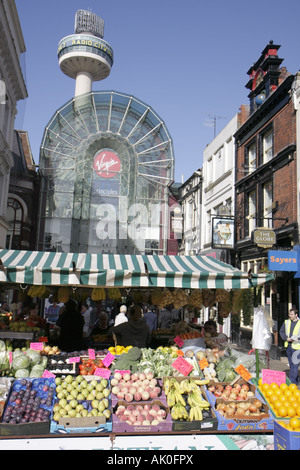 Royaume-Uni Angleterre Lancashire,Liverpool,Clayton Square,shopping shopper shoppers magasins marché marchés marché achats vente, magasin de détail magasins busi Banque D'Images