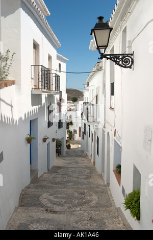 La vieille ville historique de Frigiliana, près de Nerja, Costa del Sol, Andalousie, Espagne Banque D'Images