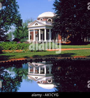 Une vue sur le parc et jardins de Monticello accueil de Thomas Jefferson troisième président des Etats-Unis Banque D'Images